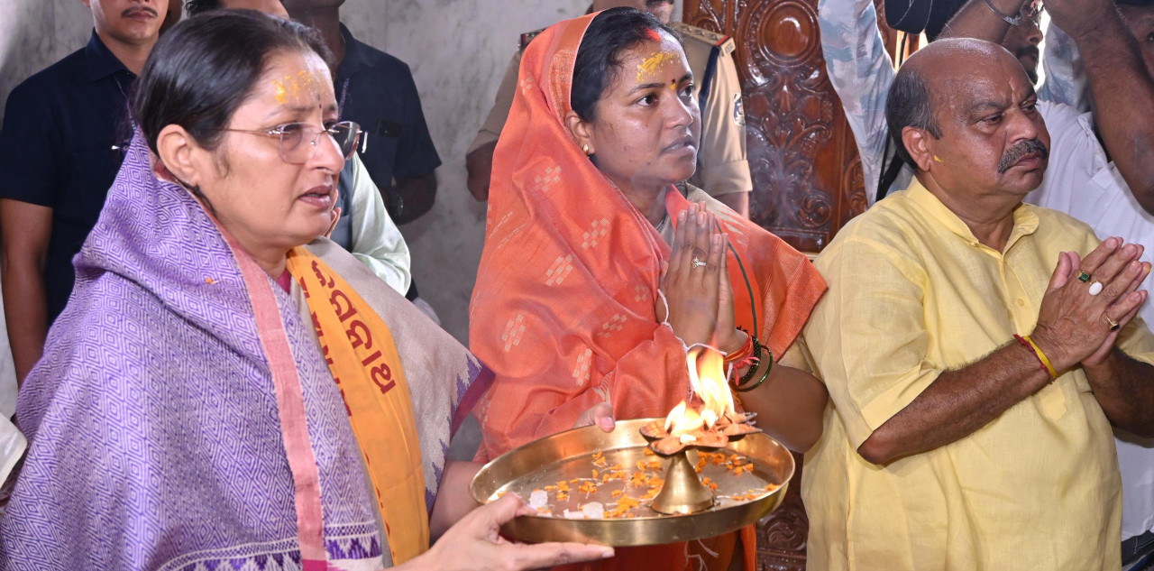 केंद्रीय मंत्री श्रीमती अन्नपूर्णा देवी ने रायपुर में भगवान जगन्नाथ का किया दर्शन….