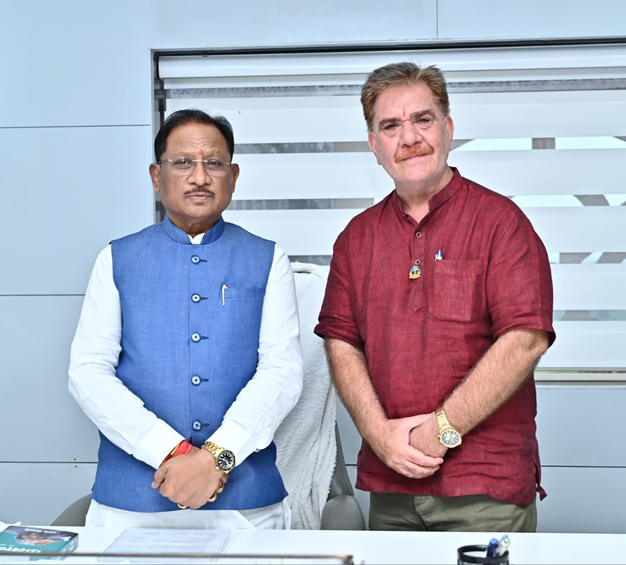 मुख्यमंत्री विष्णु देव साय से हार्टफुलनेस संस्थान के डायरेक्टर त्रिलोचन चावला ने की सौजन्य भेंट….