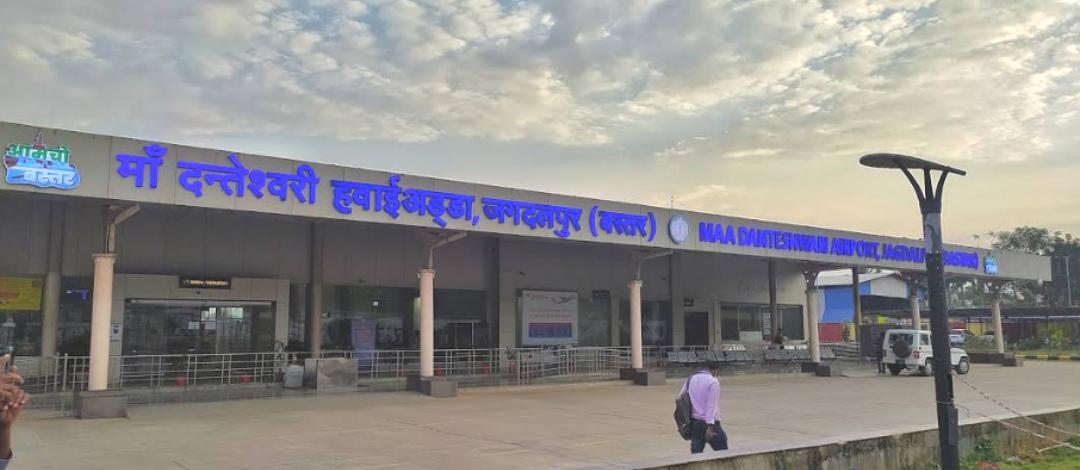 छत्तीसगढ़ रजत महोत्सव 2025: बस्तर एयरपोर्ट से अब तक 3 लाख यात्रियों ने भरी उड़ान, नियमित विमान सेवा से बड़े शहरों से जुड़ा संभाग…..