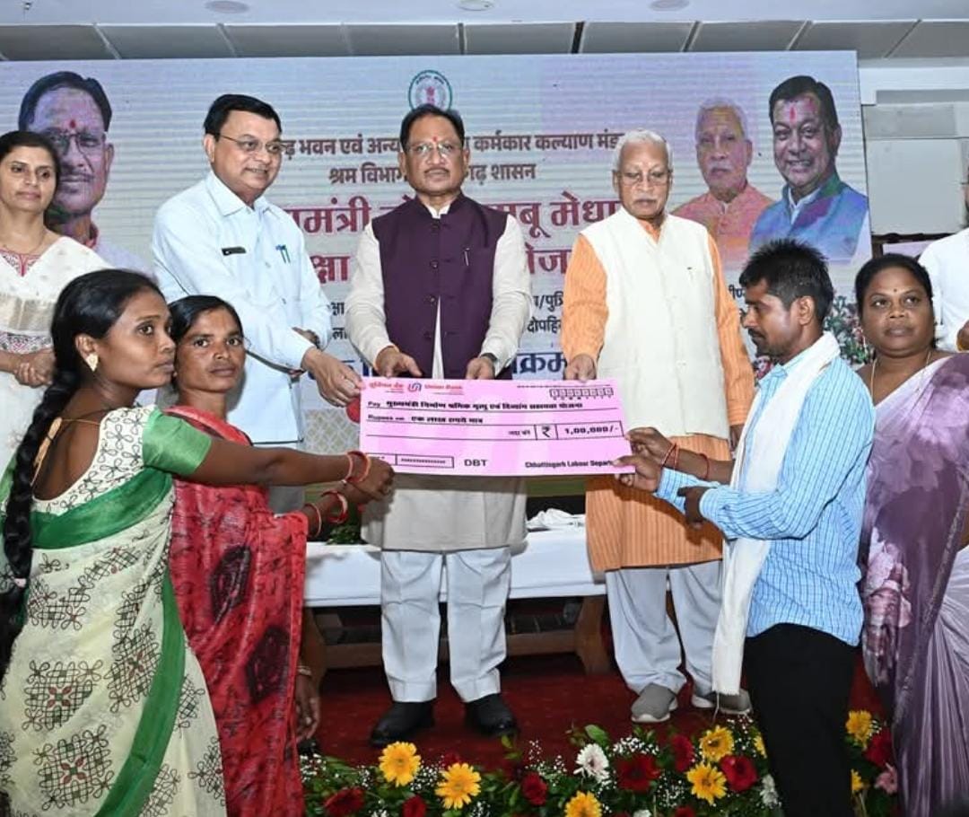 विश्वकर्मा जयंती पर विशेष लेख : छत्तीसगढ़ भवन एवं अन्य सन्निर्माण कर्मकार कल्याण मंडल अंतर्गत अब तक 8.39 लाख निर्माण श्रमिक लाभान्वित….