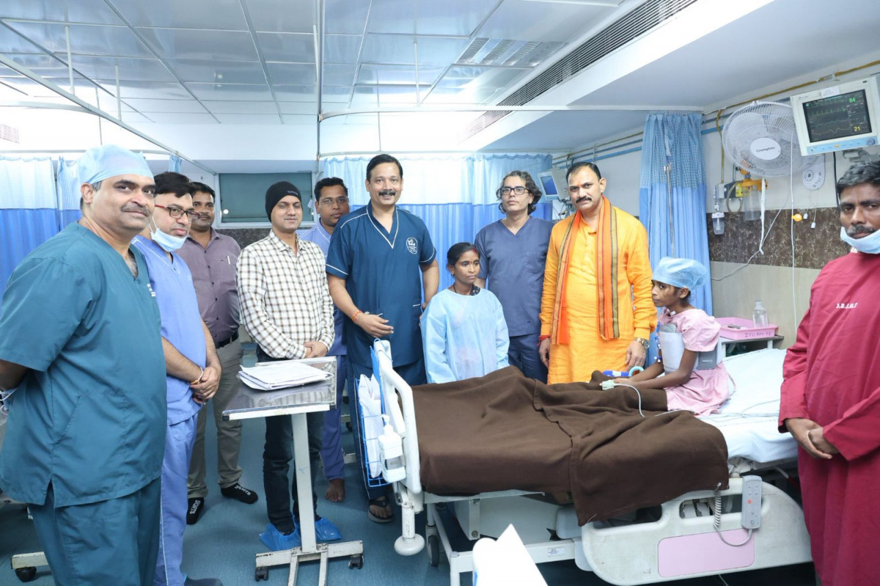 ‘पापा, मैं ठीक हो गई’ – दिल की बीमारी से ठीक होकर घर लौट रही है मासूम शांभवी…..