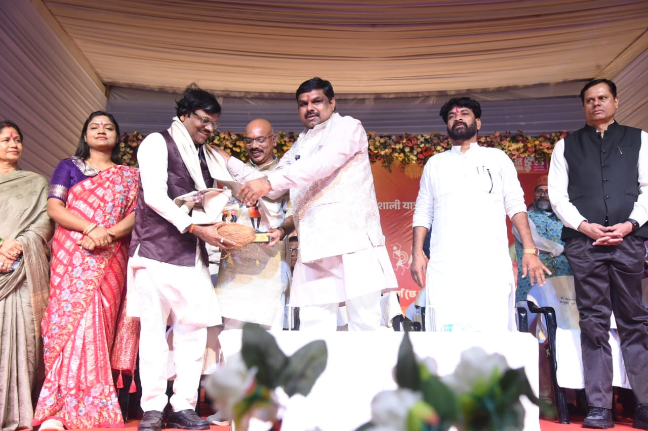 रजत जयंती महोत्सव 2025 : छत्तीसगढ़ बहुत ही सुघ्घर, बढ़िया, सुव्यवस्थित राज्य है- स्कूल शिक्षा मंत्री गजेन्द्र यादव….