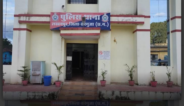 मानव तस्करी के मामले में 4 के खिलाफ जुर्म दर्ज जांच में जुटी पुलिस। मानव तस्करी के मामले में 4 के खिलाफ जुर्म दर्ज जांच में जुटी पुलिस।