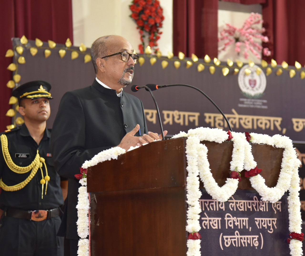 लोकतांत्रिक ढांचे में कैग की सर्वाेच्च भूमिका – राज्यपाल रमेन डेका…