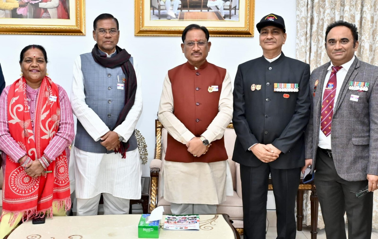 राष्ट्र की सुरक्षा में निरंतर तैनात हमारे सैन्य जवानों का योगदान अतुलनीय : मुख्यमंत्री विष्णु देव साय…. राष्ट्र की सुरक्षा में निरंतर तैनात हमारे सैन्य जवानों का योगदान अतुलनीय : मुख्यमंत्री विष्णु देव साय….