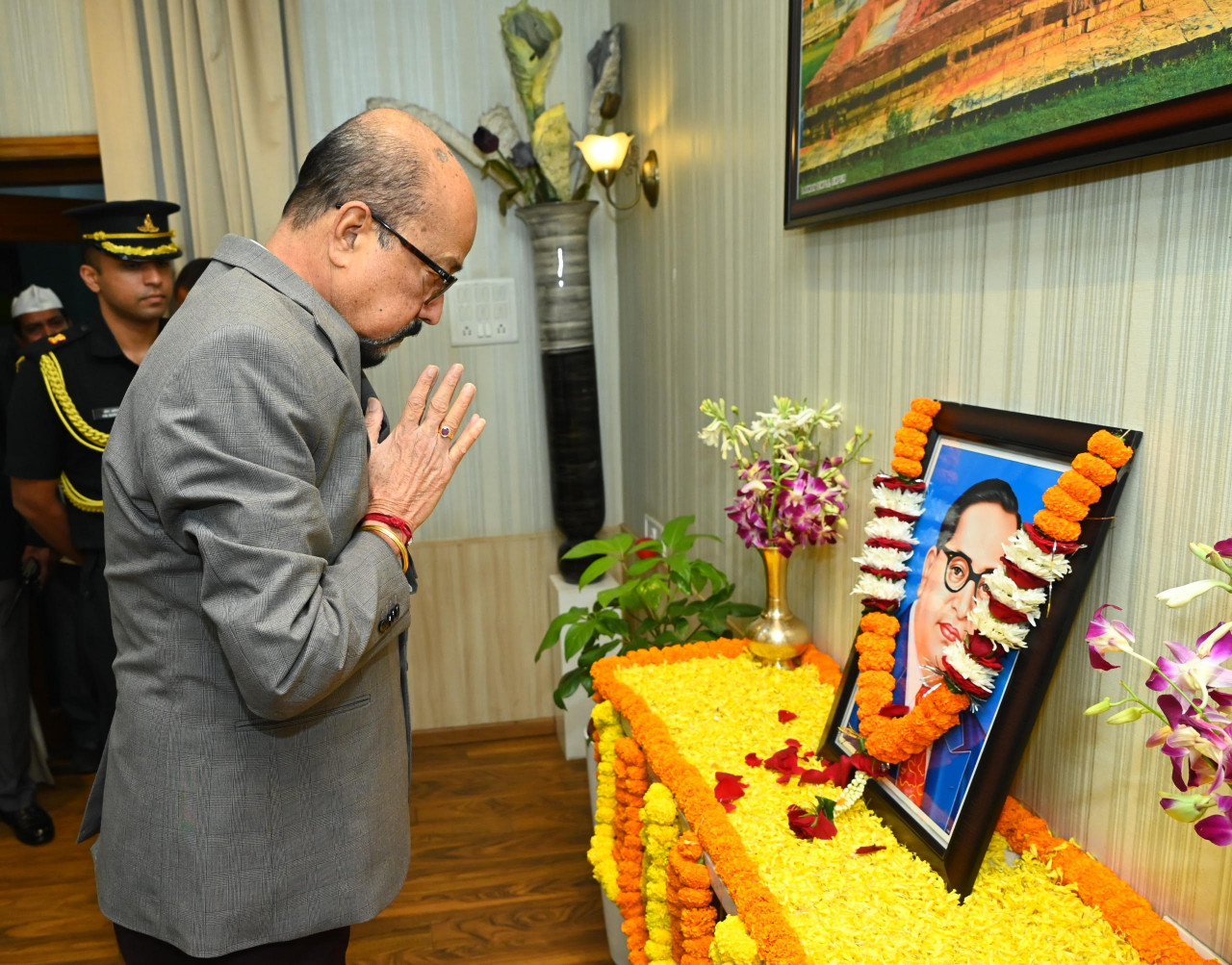 राज्यपाल ने डॉ. अंबेडकर की पुण्यतिथि पर उन्हें नमन किया….