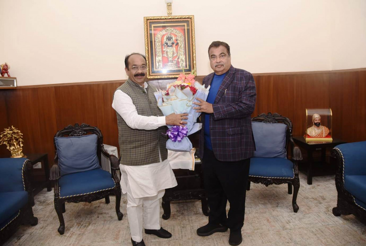 उप मुख्यमंत्री अरुण साव की नई दिल्ली में केन्द्रीय सड़क परिवहन एवं राजमार्ग मंत्री नितिन गडकरी से मुलाकात….