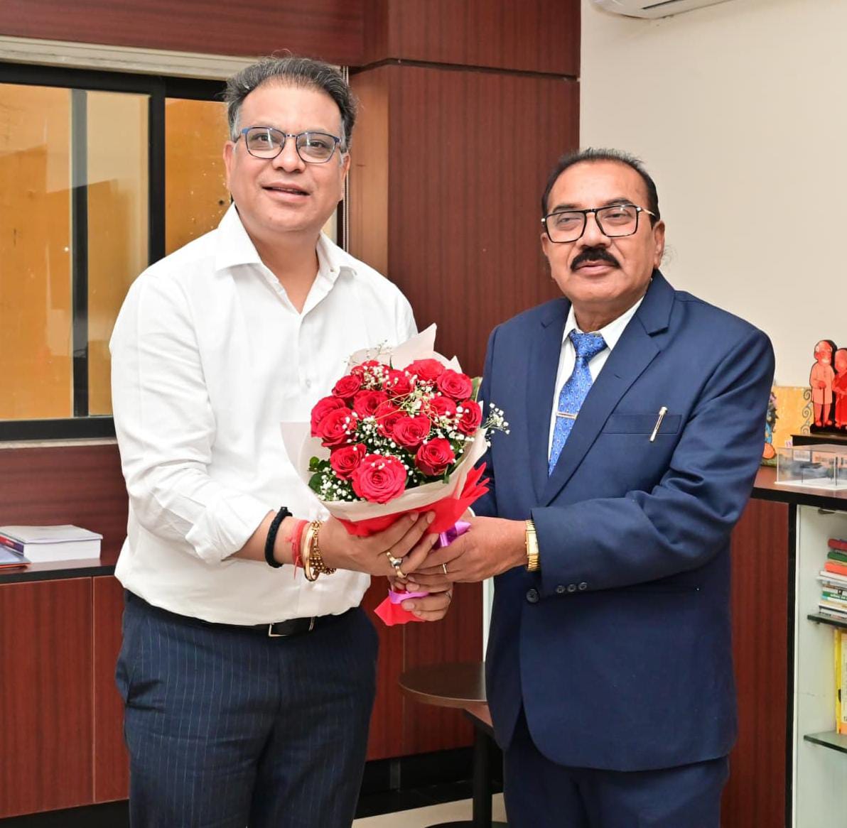 रामजीवन देवांगन ने राज्य आयुक्त दिव्यांगजन का पदभार ग्रहण किया…. रामजीवन देवांगन ने राज्य आयुक्त दिव्यांगजन का पदभार ग्रहण किया….